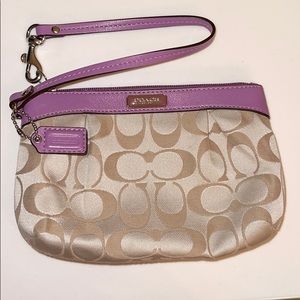 New COACH Beige/ Violet Unique Wristlet Purse